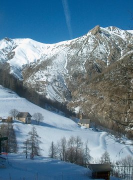 Agneliers kis hegyi kápolnája