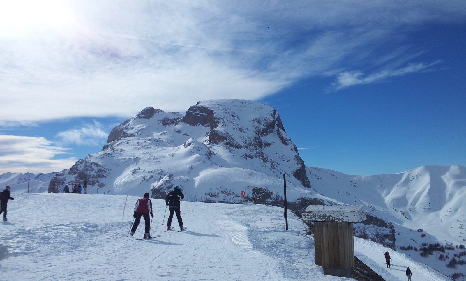 Grande Seolane 2909 csúcs a Lac tetejéről, itt van az átvezető Val d'Allosba.