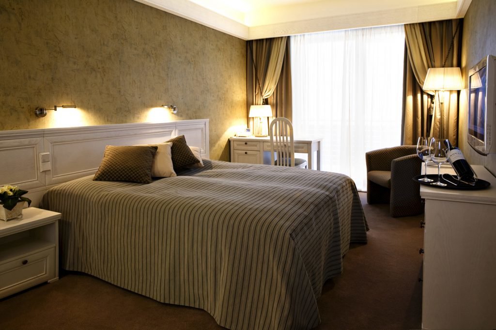 Deluxe kétágyas v. franciaágyas szoba