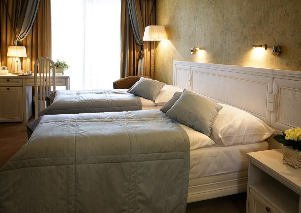 Deluxe kétágyas v. franciaágyas szoba