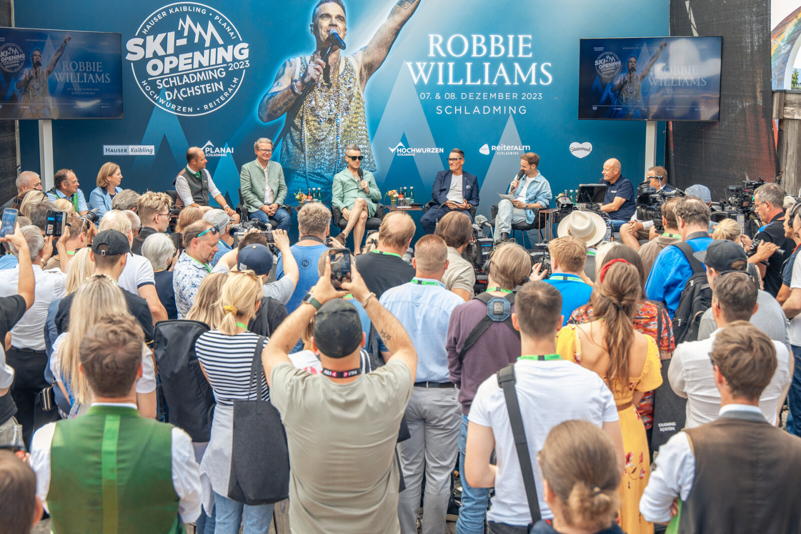 A sajtótájékoztatón | Fotó: vanray.net