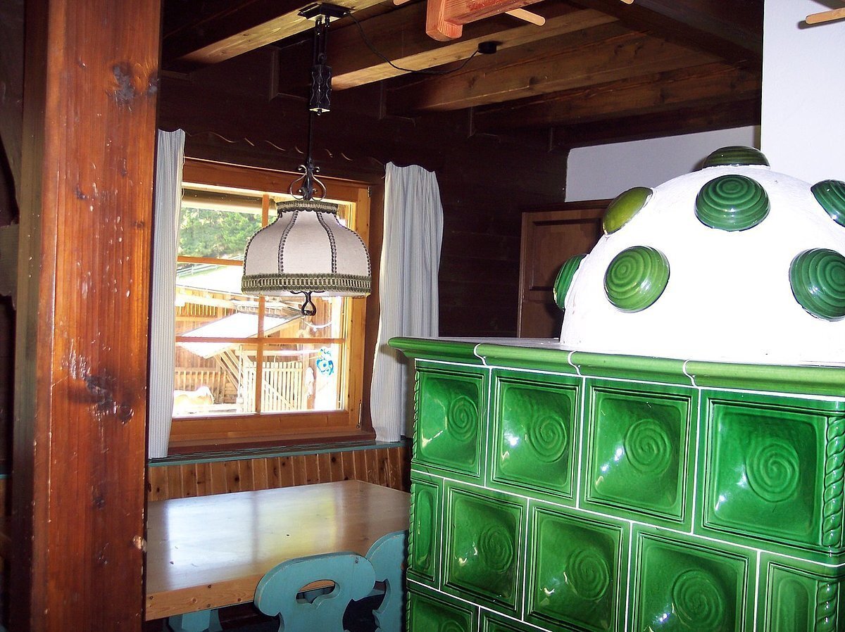 Zirbenhaus | 8-10 fős hagyományos berendezésű faház nagyméretű közös nappali-étkezővel