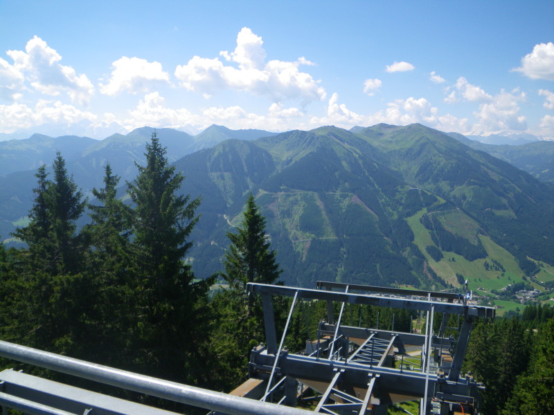 Szemben a Schattberg a Kohlmaiskopfról