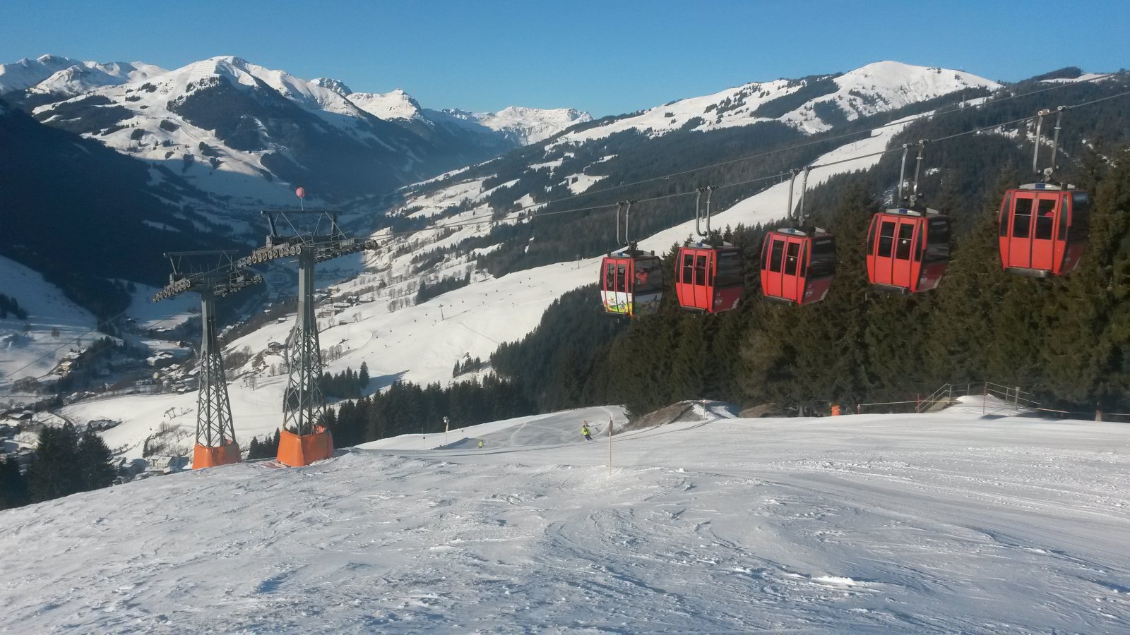 Reggeli életkép a Muhbarack előterében