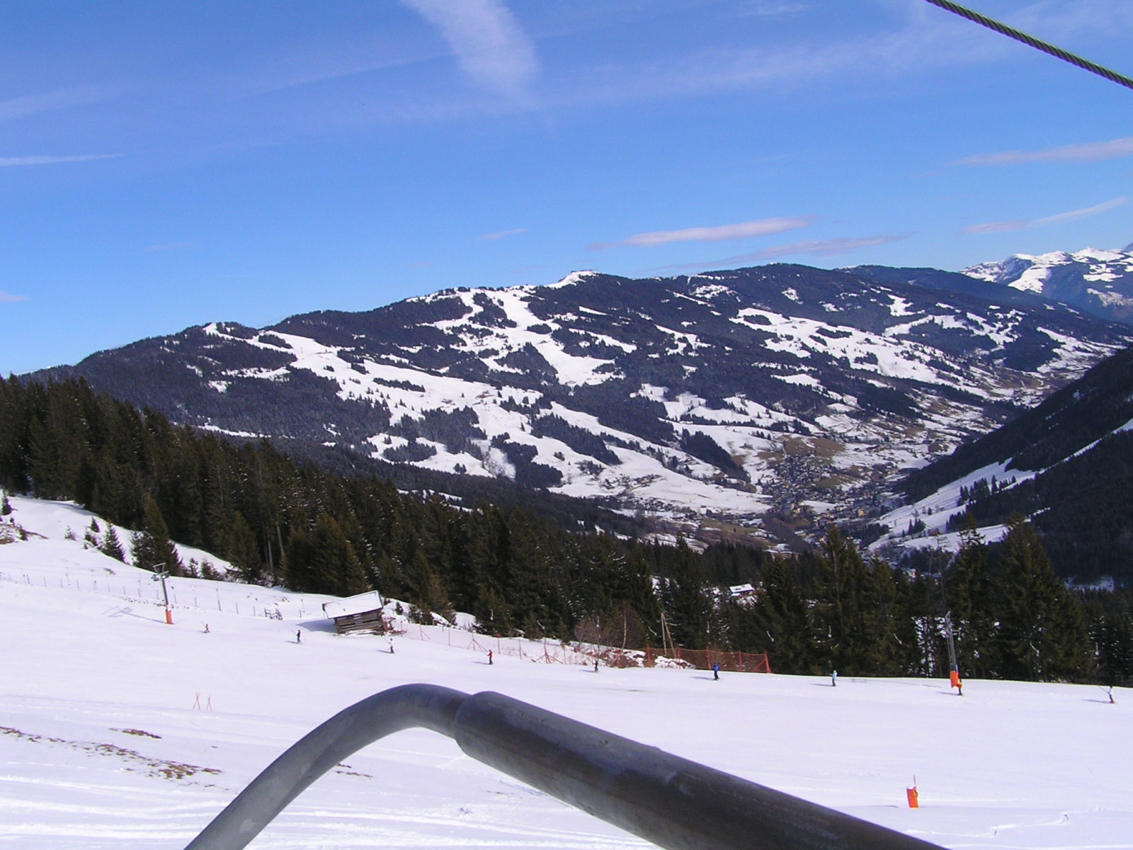 A Wildenkarkogel, a Bründlkopf és a Kohlmaiskopf sípályái