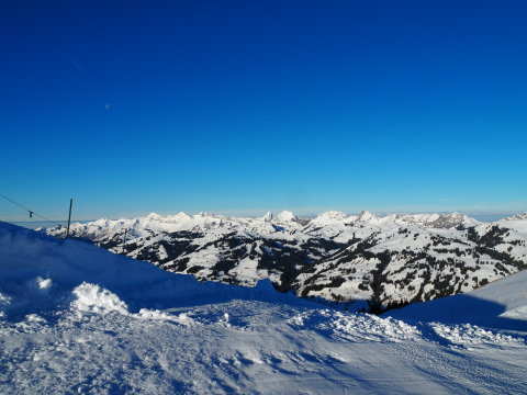 nyugat felé, még a Hold is fent volt