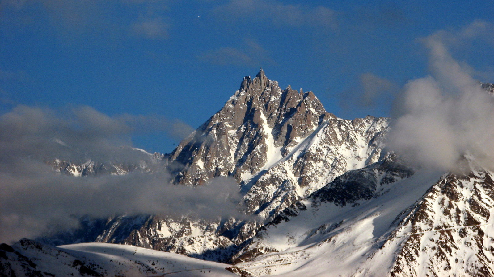 L' Aiquille du Midi