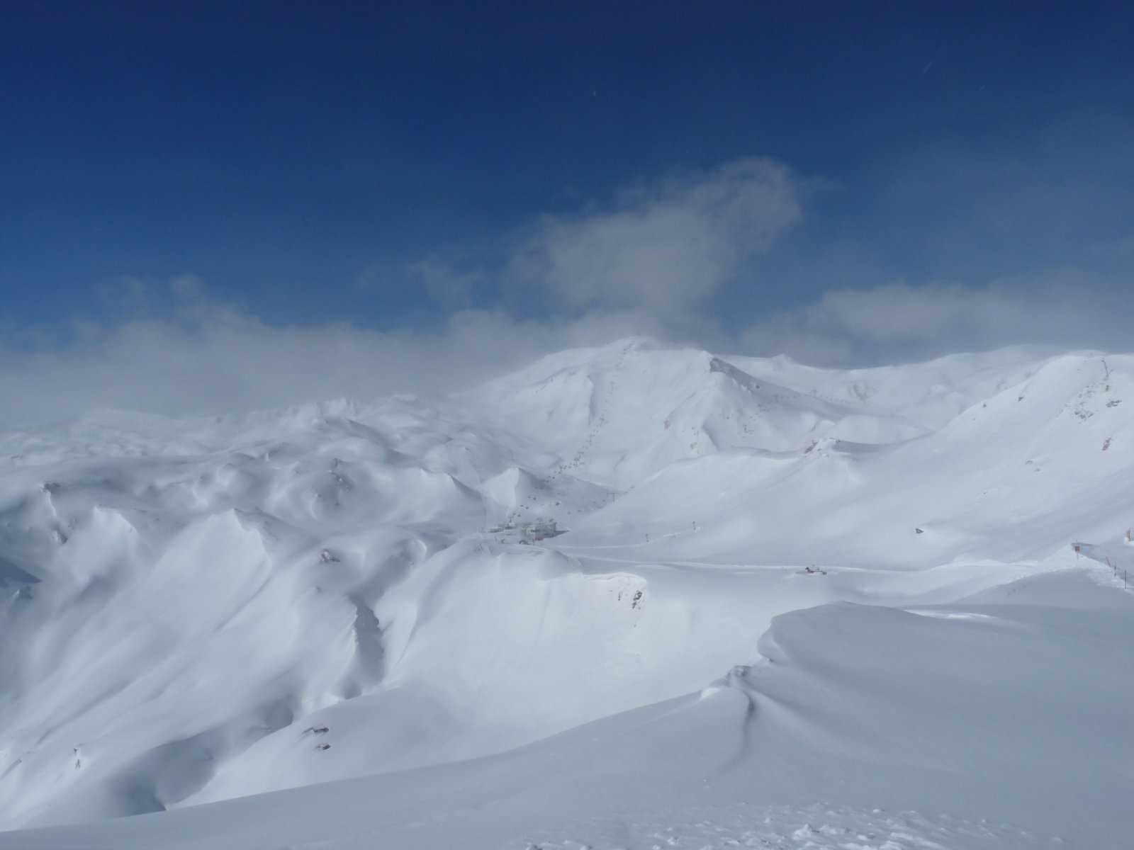 "az üveg hegyeken túl"