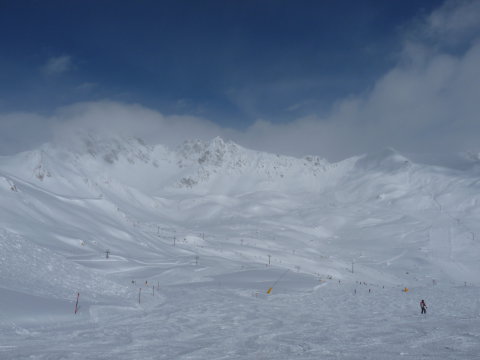 "varázsütésre" kezdenek a felhők eltünni