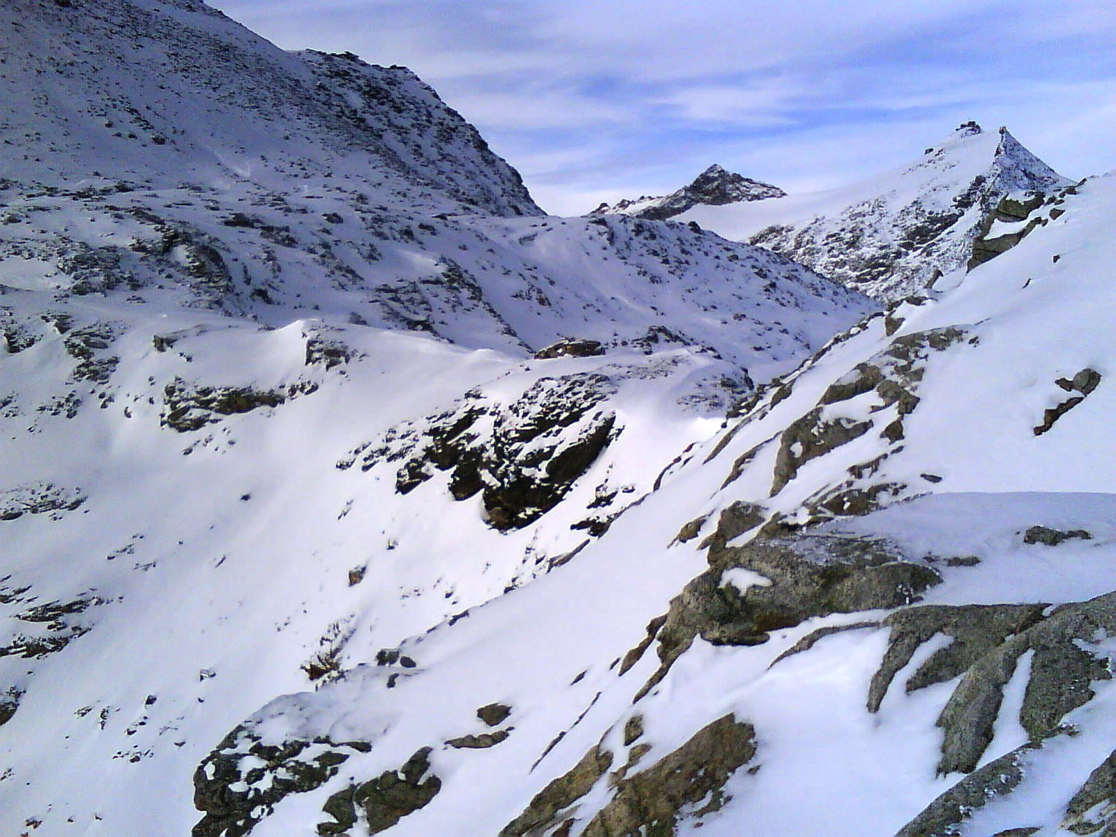 Balra a Nieder Scharte, távolban a Sonnbilck