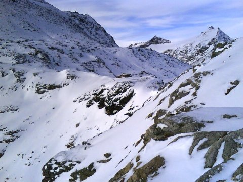 Balra a Nieder Scharte, távolban a Sonnbilck