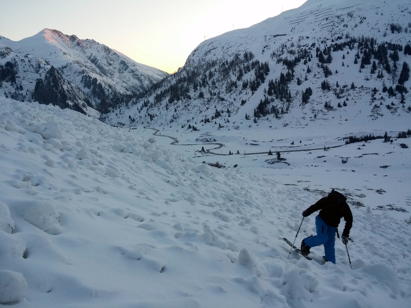 Az elmúlt meleg napokon a gonoszabb helyekről már mind lejöttek a lavinák.