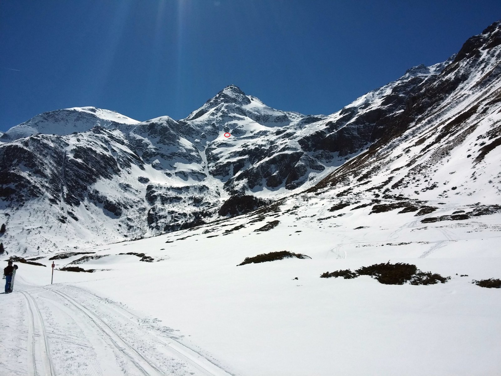 A kis kör jelzi azt a helyet, ameddig feljutottunk. A csúcsot most még nem értük el, de sok tapasztalatot szereztünk.