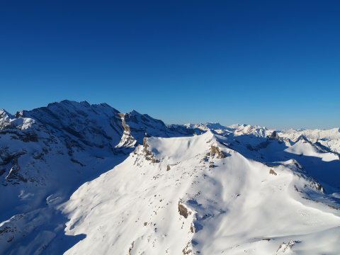 Nyugat felé a hegyek