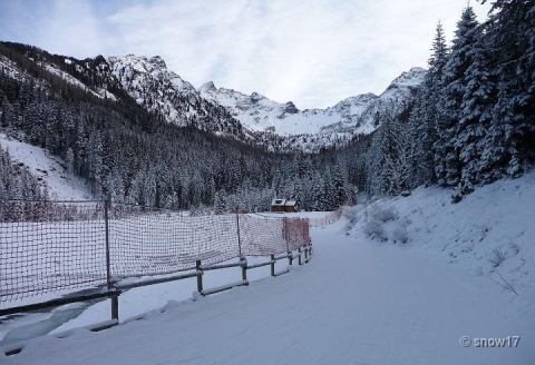 Érkezés a völgybe.