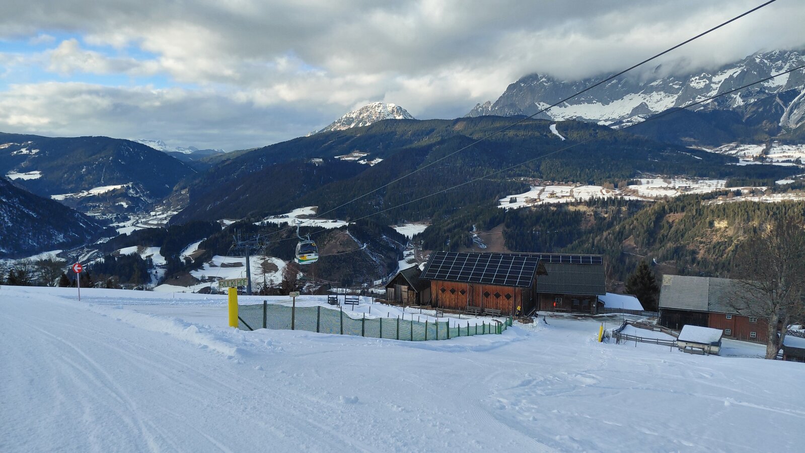 Hochwurzen 40-es pályáról a lecsatlakozás a szálláshoz