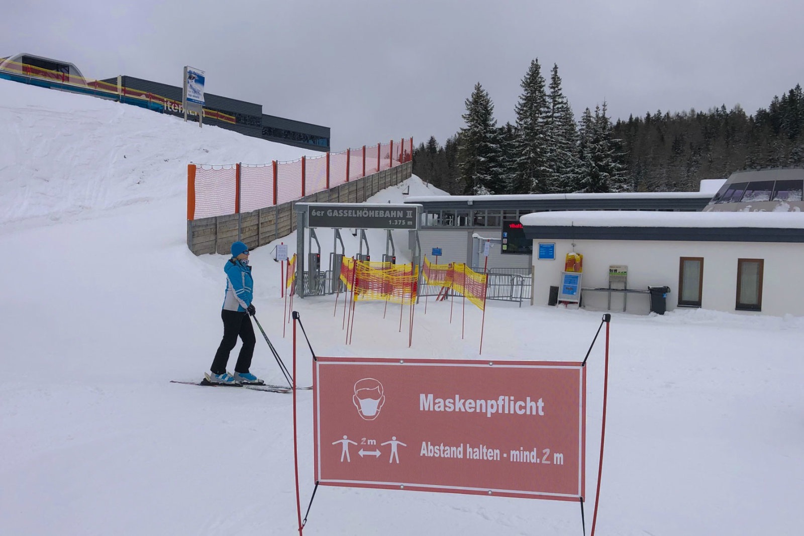 Egyszerű a távolságtartás, mivel nincs sorban állás a felvonónál. | Fotó: Szántó György
