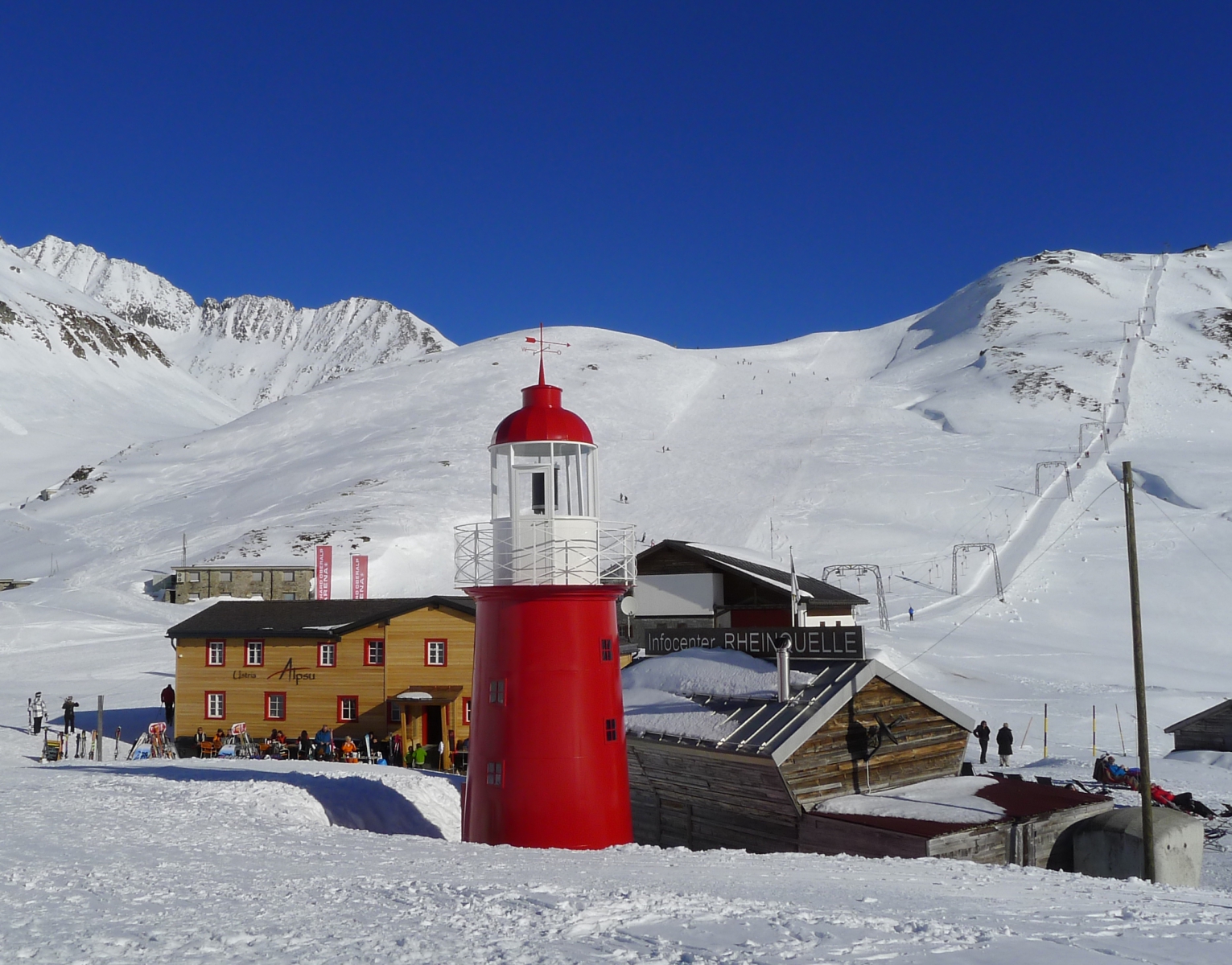 Oberalppass-mit-Leuchtturm.JPG