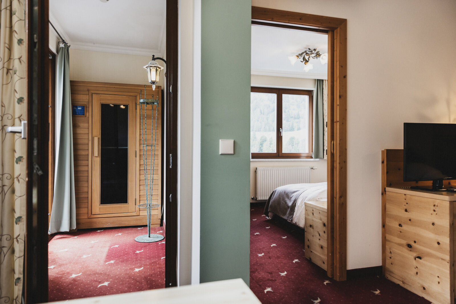 "Swiss stone pine" lakosztály