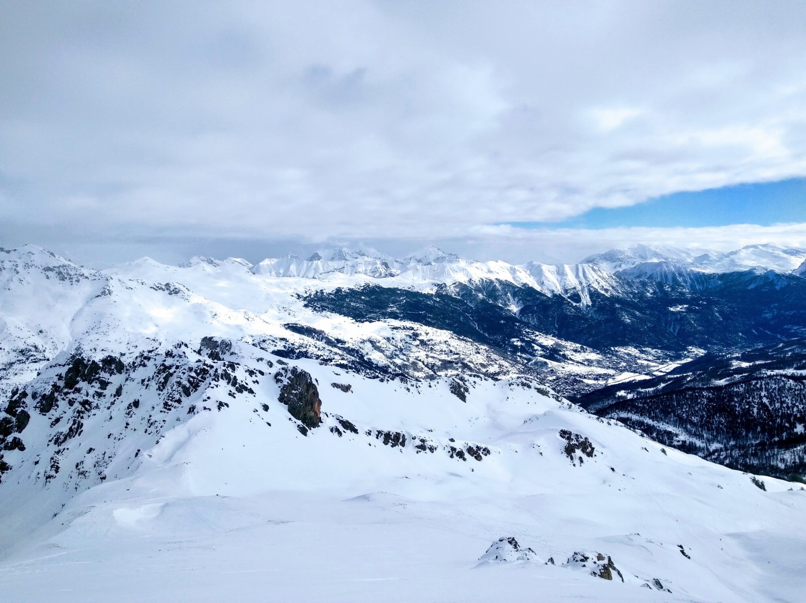 kilátás 2698 m-ről
