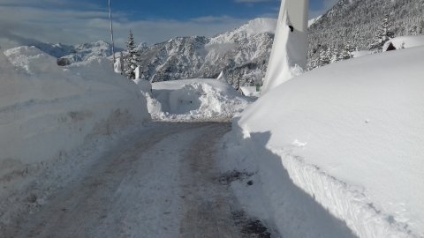 Montgenever, parkoló bejárat