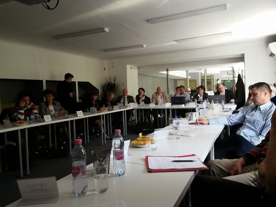 Kérdések, vélemények, célok