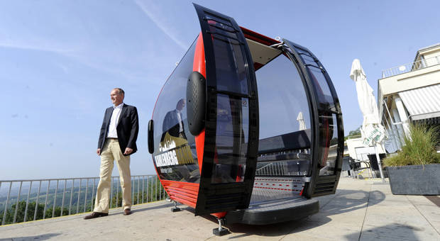 A lift kabinja (Kép: APA/Herbert Pfarrhofer)