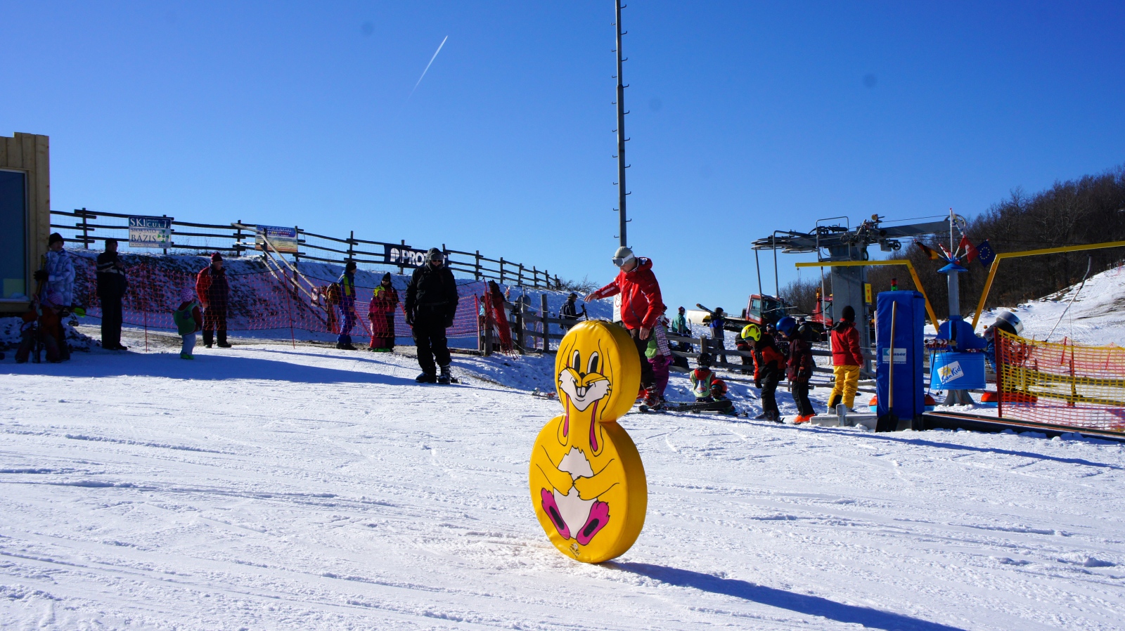 Mátraszentistváni Síiskola és Nyuszi Úr várja a kicsiket és nagyokat!