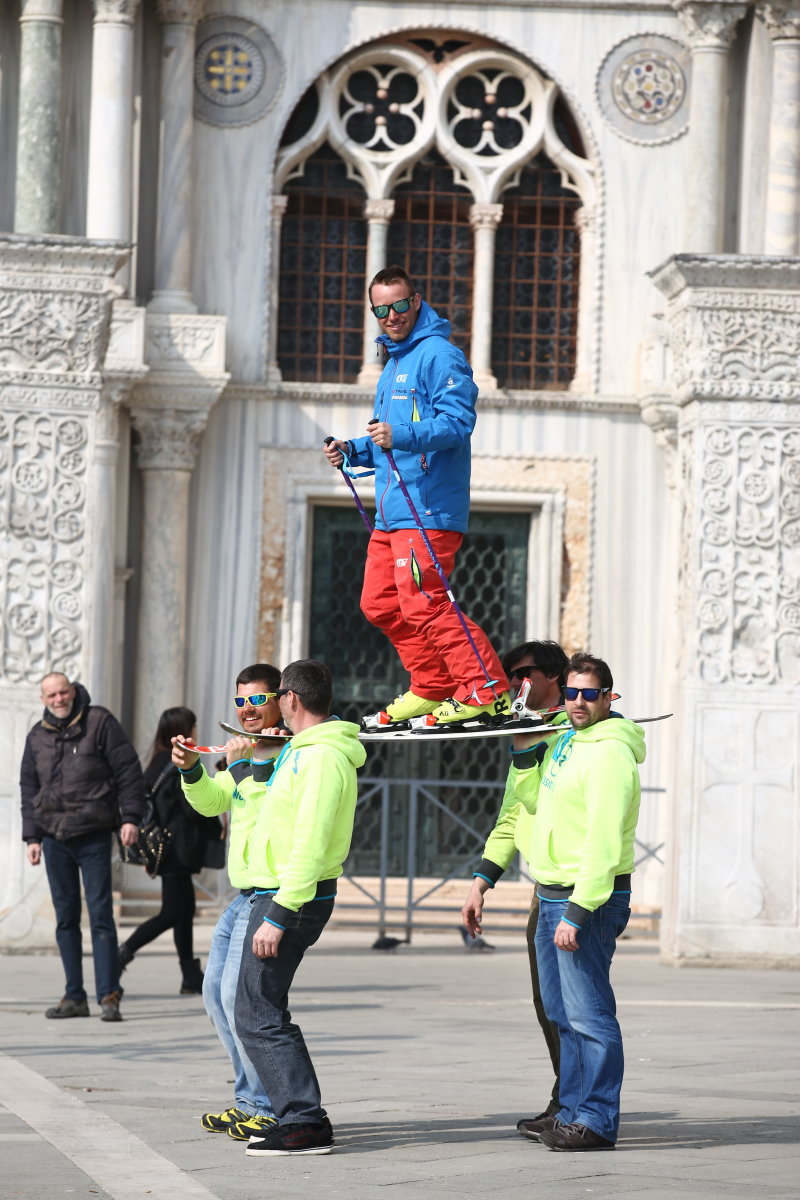 ki kellett próbálni, csúszik-e?