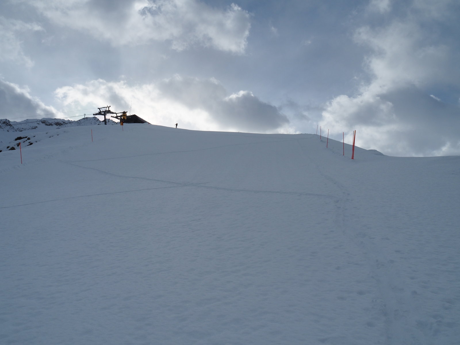 a felhők között kezd világosodni