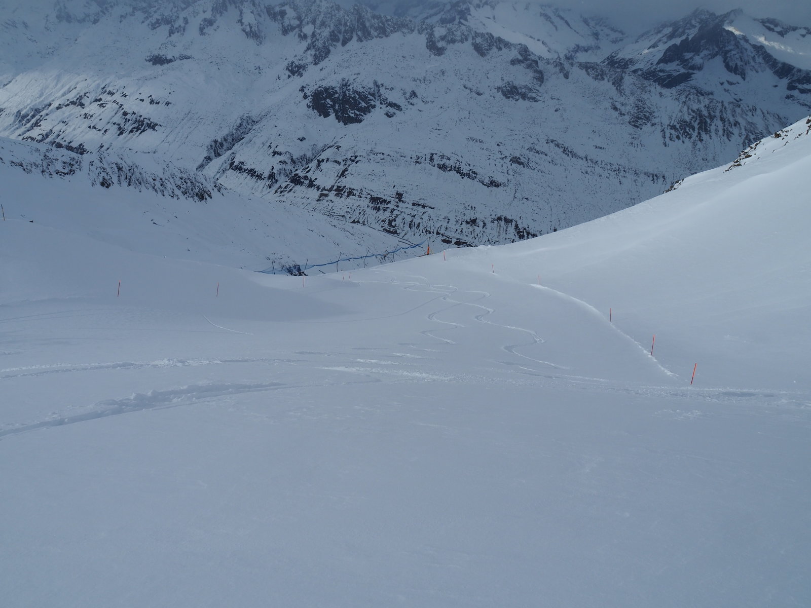 számolom a nyomok alapján ma itt mennyien csúsztak le