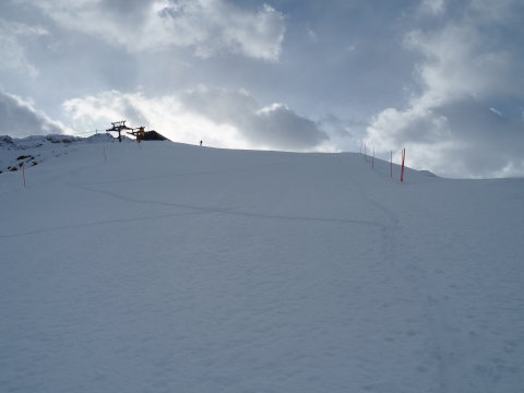 a felhők között kezd világosodni
