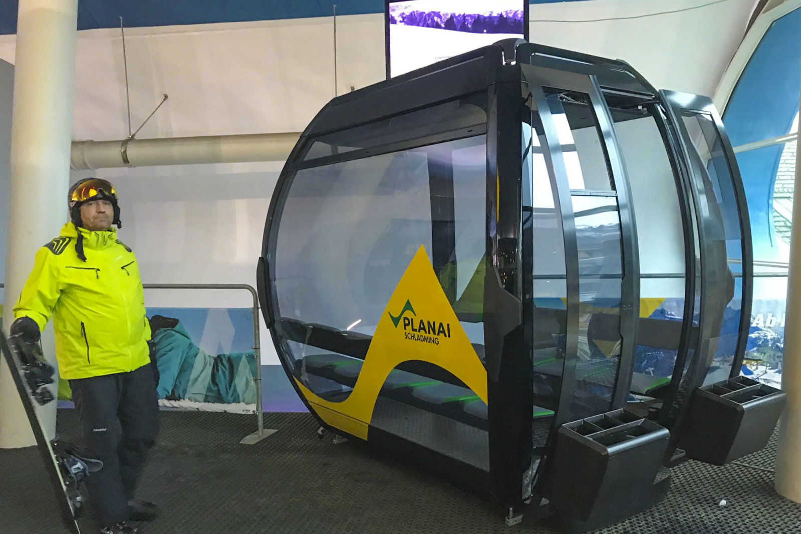 Új modern 10 személyes felvonó épül Planaion