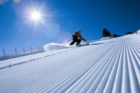 Síelő a Schladming - Dachstein régióban