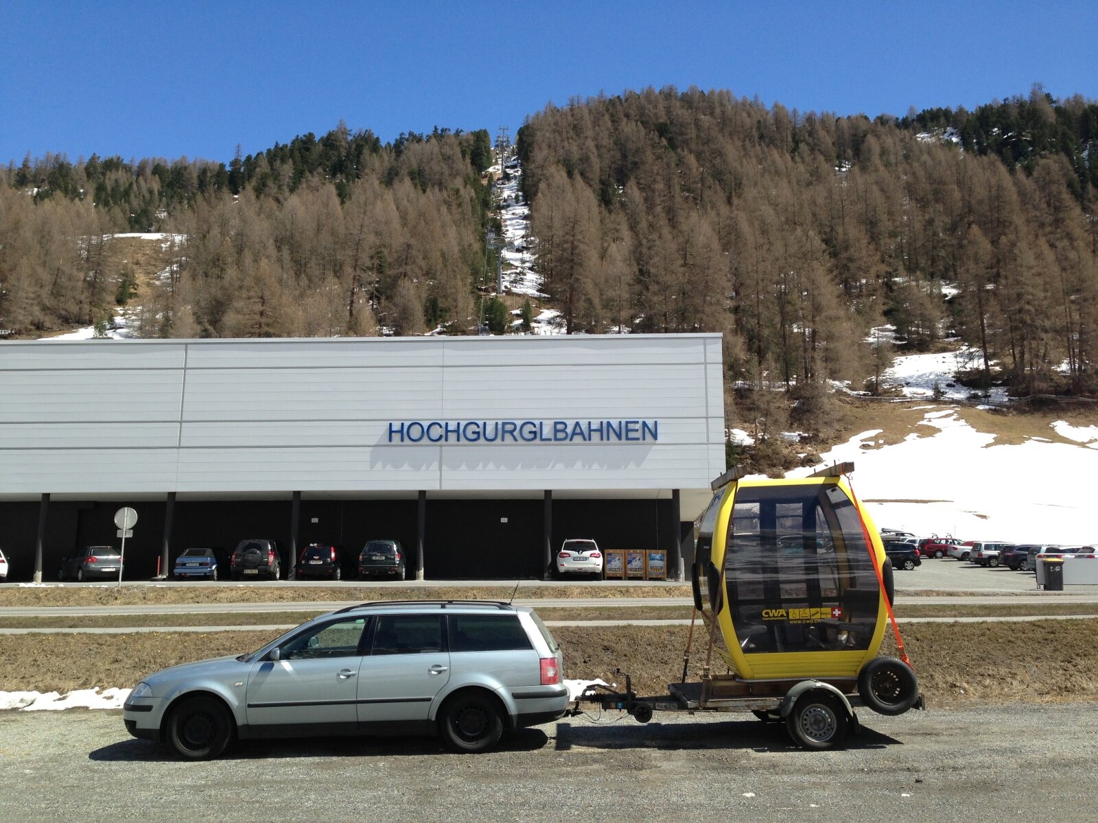 A hazafelé vezető úton még belefért egy síelés Ausztriában