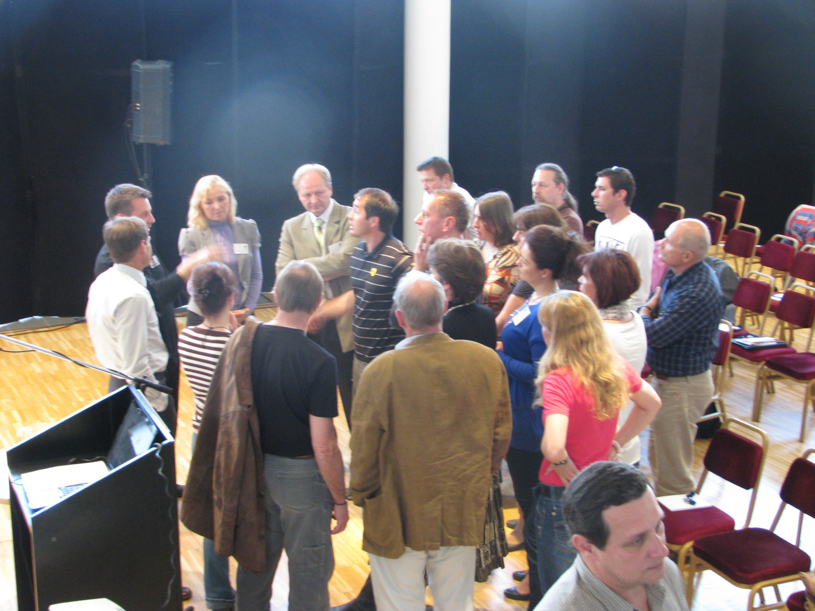 Véleménycsere a szünetben