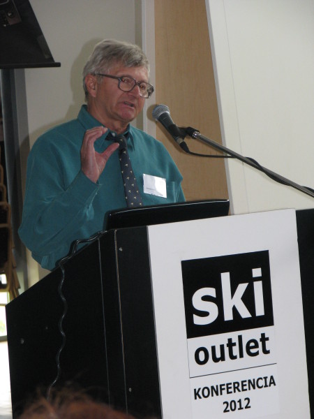 Repárszky László síoktató, a Kanyarsí Klub Síiskola vezetője 1988 óta - Kattints a képre a nagyításhoz