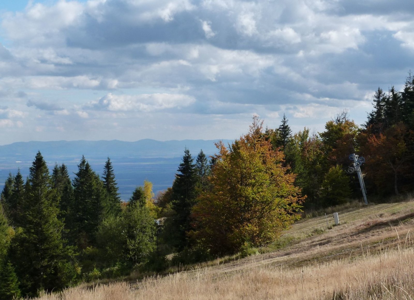 Sífelvonó a nyeregben