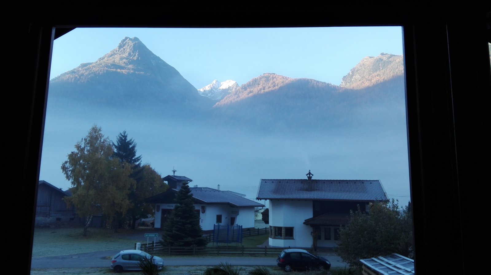 Reggel az ablakunkból ez a látvány fogadott :)