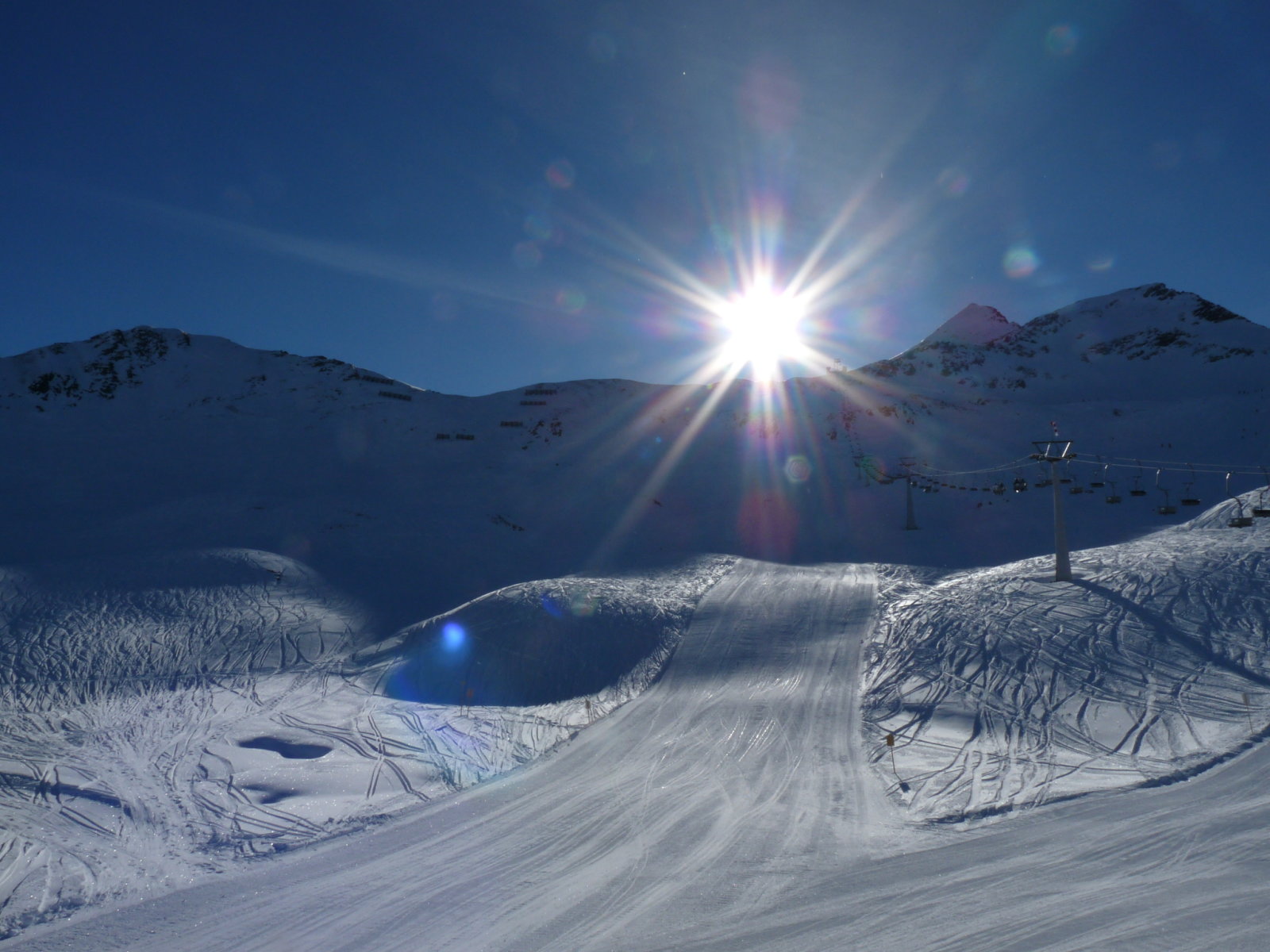 a hegy felőli oldalon is besüt a nap
