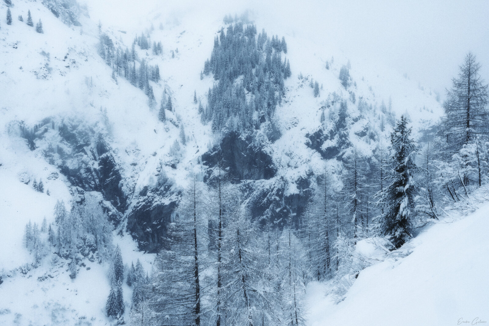 A víztározó felett