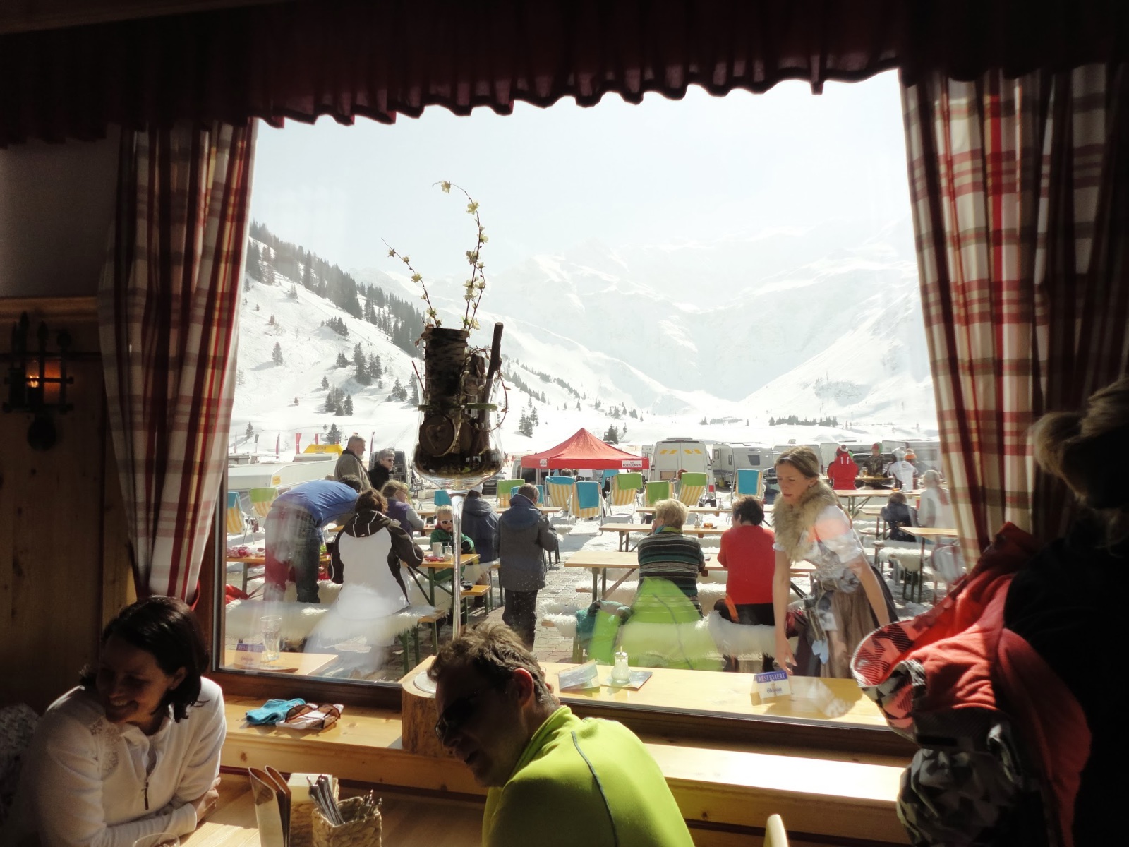 Wengeralm síhütte a sportgasteini völgyállomáson - tökéletes volt a kiszolgálás és különlegesen finomat ettünk itt!