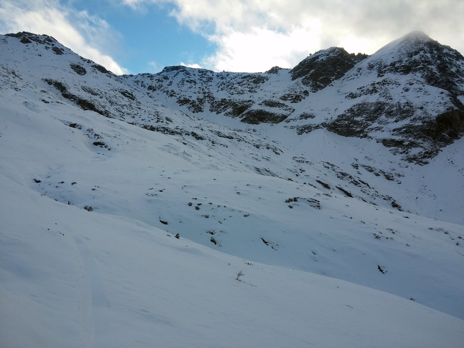 Jó útvonalválasztással végig le lehetett jutni, de sok még az árok, amit keresztezni kellett