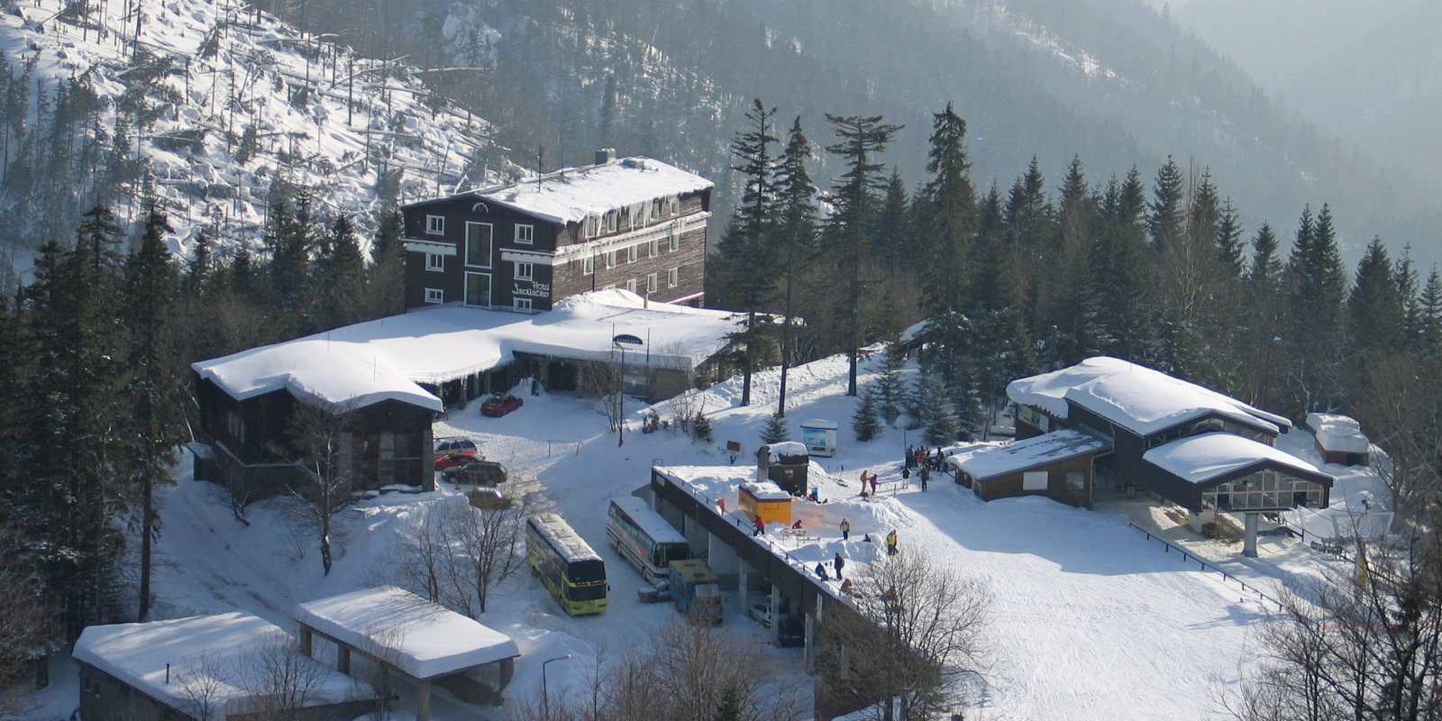 horsk-hotel-srdieko-winter-23850718693-o.jpg
