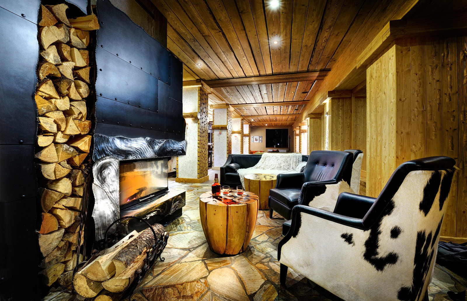 ski-lounge-21644508239-o.jpg