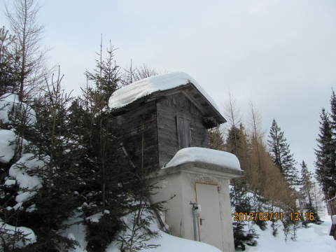 Hóvastagság miatt, tudom láttunk már ennél vastagabat is...