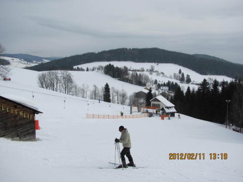 Középcsákány aljától alsó csákány indulója