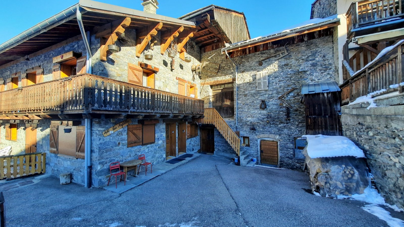 chalet-apartman-stmartin.jpg