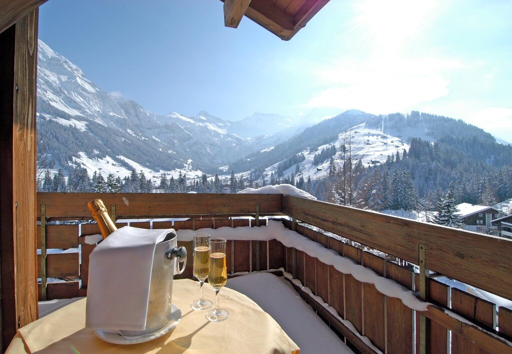 Hotel-Steinmattli-Winter-Ausblick-SU00fcd-Superiour-2-Champagner.jpg