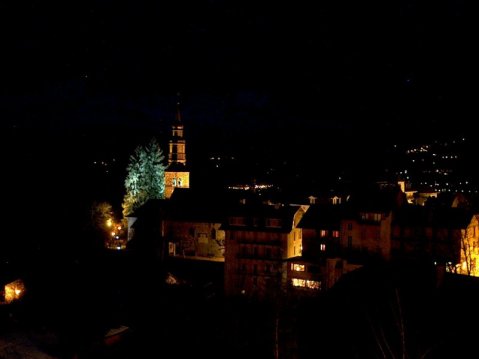 Város esti kivilágítása